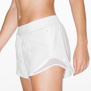 white lululemon hotty hot shorts